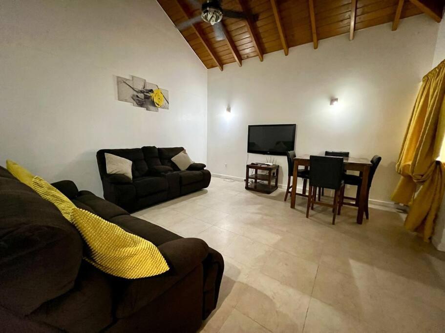 Crosbies Cabins Large Modern Space Cedar Grove Ngoại thất bức ảnh
